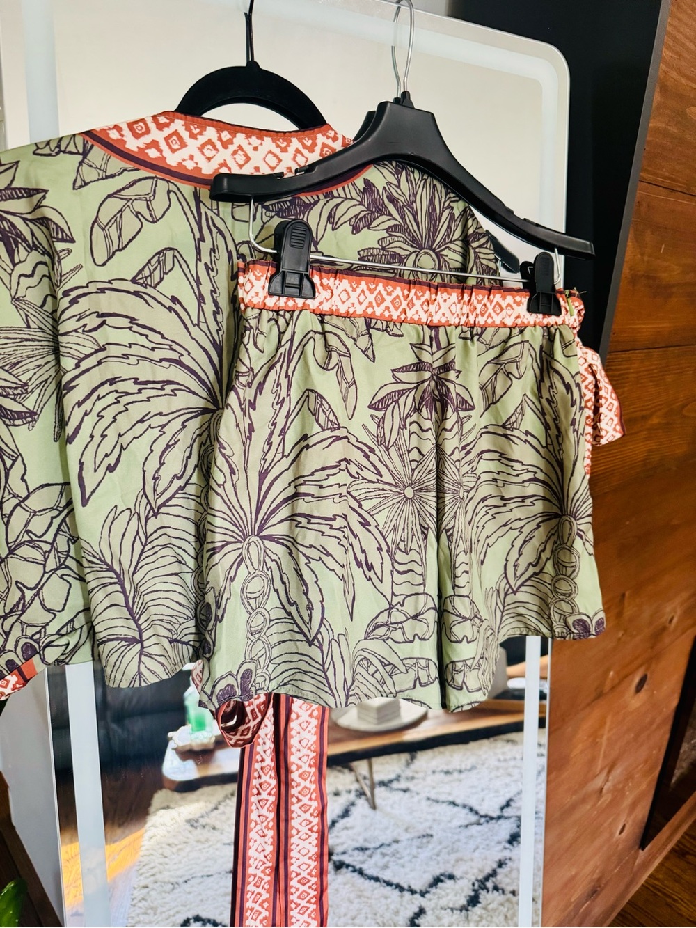 Commense sz m Green High-Waist Shorts - Women Pants & Jumpsuits and SHEIN set - Picture 7 of 11